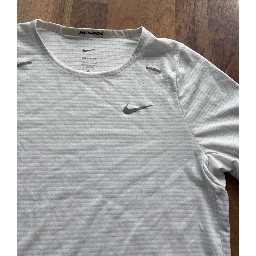 Nike Men’s Size S White Short Sleeve Dri-FIT Crew Tee Shirt - Picture 3 of 10